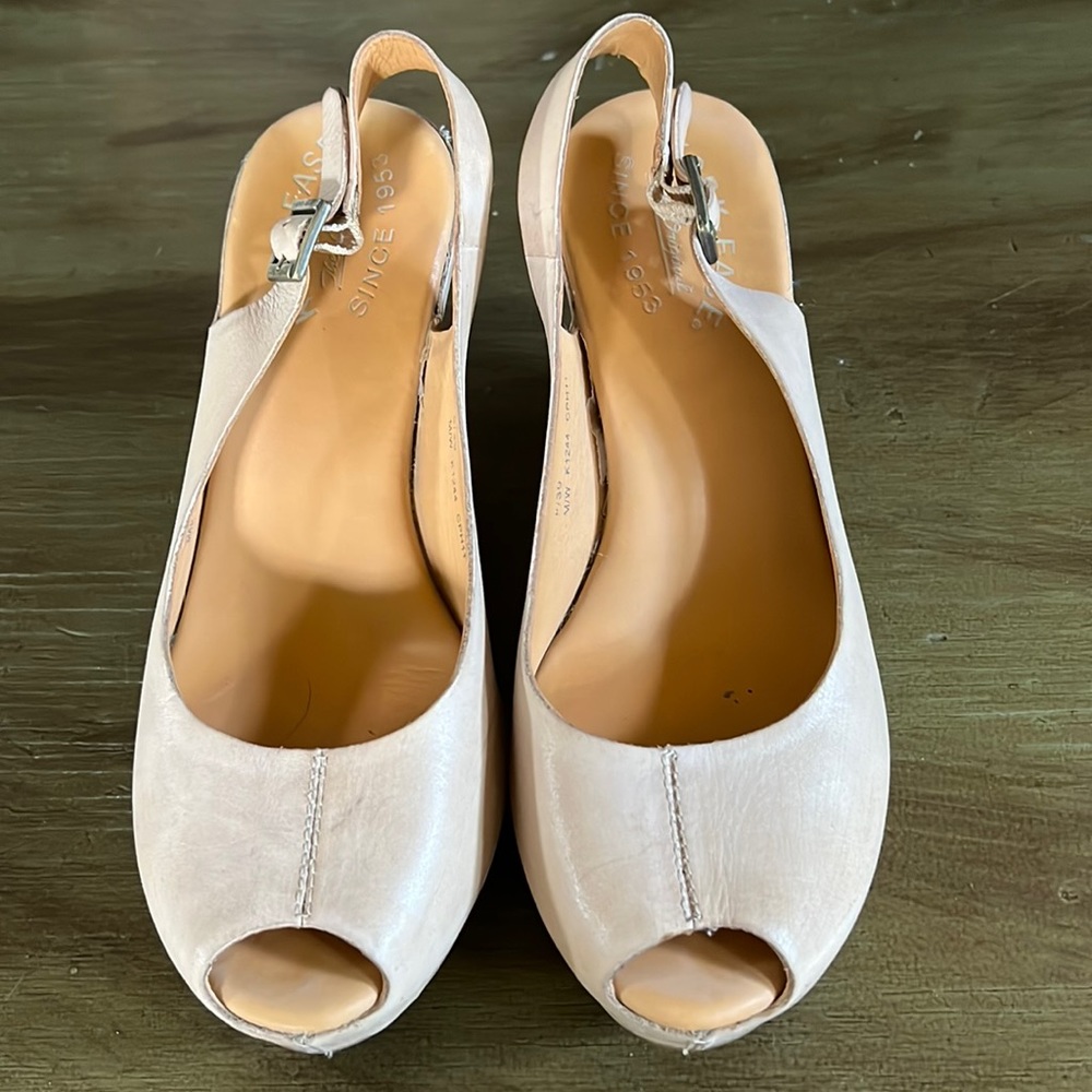 Korkease neutral leather platform peep toe